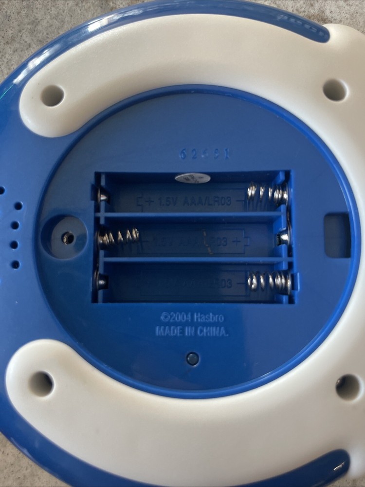 Catchphrase Hasbro Blue White Handheld Electronic Team 2004 Game Trivia Tested