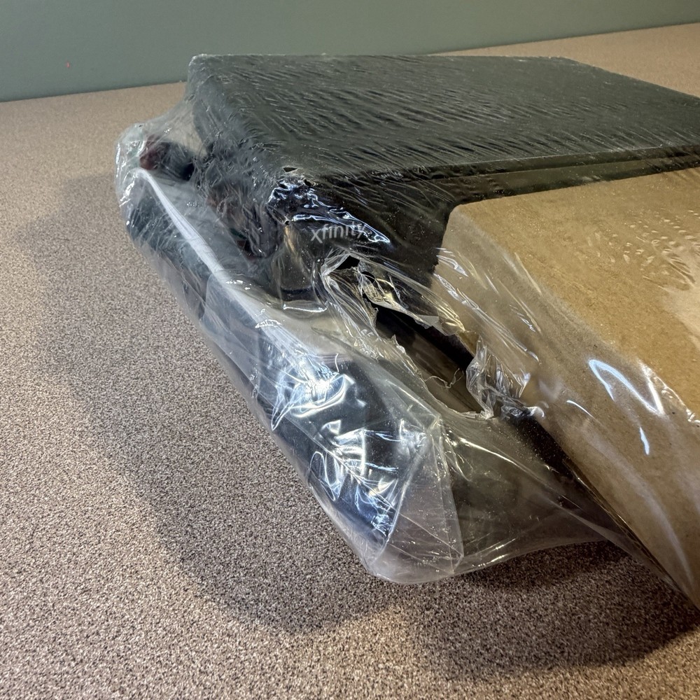 Xfinity - Comcast Cable Box Model PR150BNM W/Cords, Remote & Battery