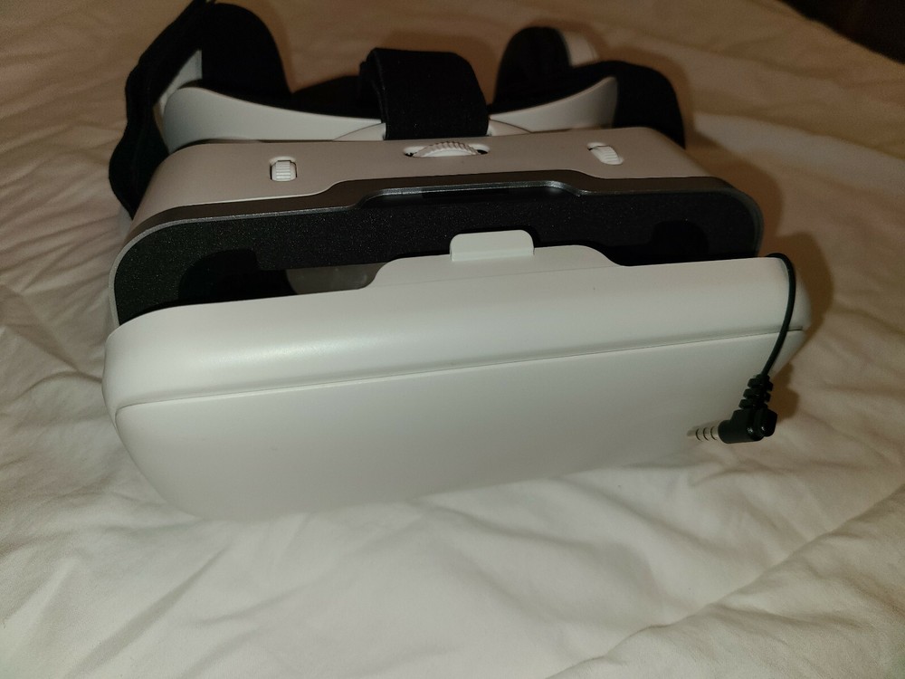 Virtual Reality Glasses