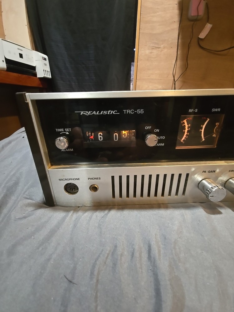 Vintage Realistic TRC-55 CB Transceiver Needs Mic