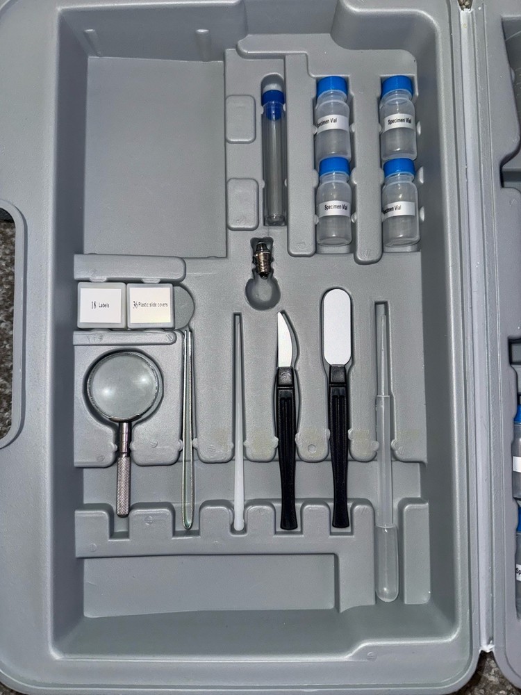 Educational Insights MicroPro Elite 98 - piece Microscope Set