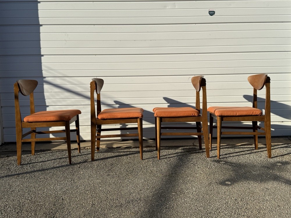 Set of 4 Mid-Century Modern Walnut Shell Back Dining Chairs