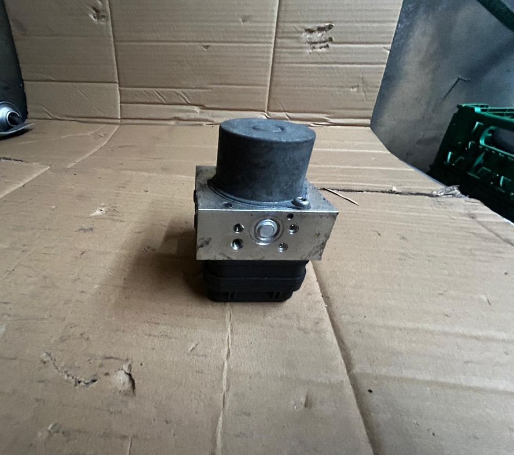 2017 2018 Yamaha Xmax/Tracer ABS Pump Module