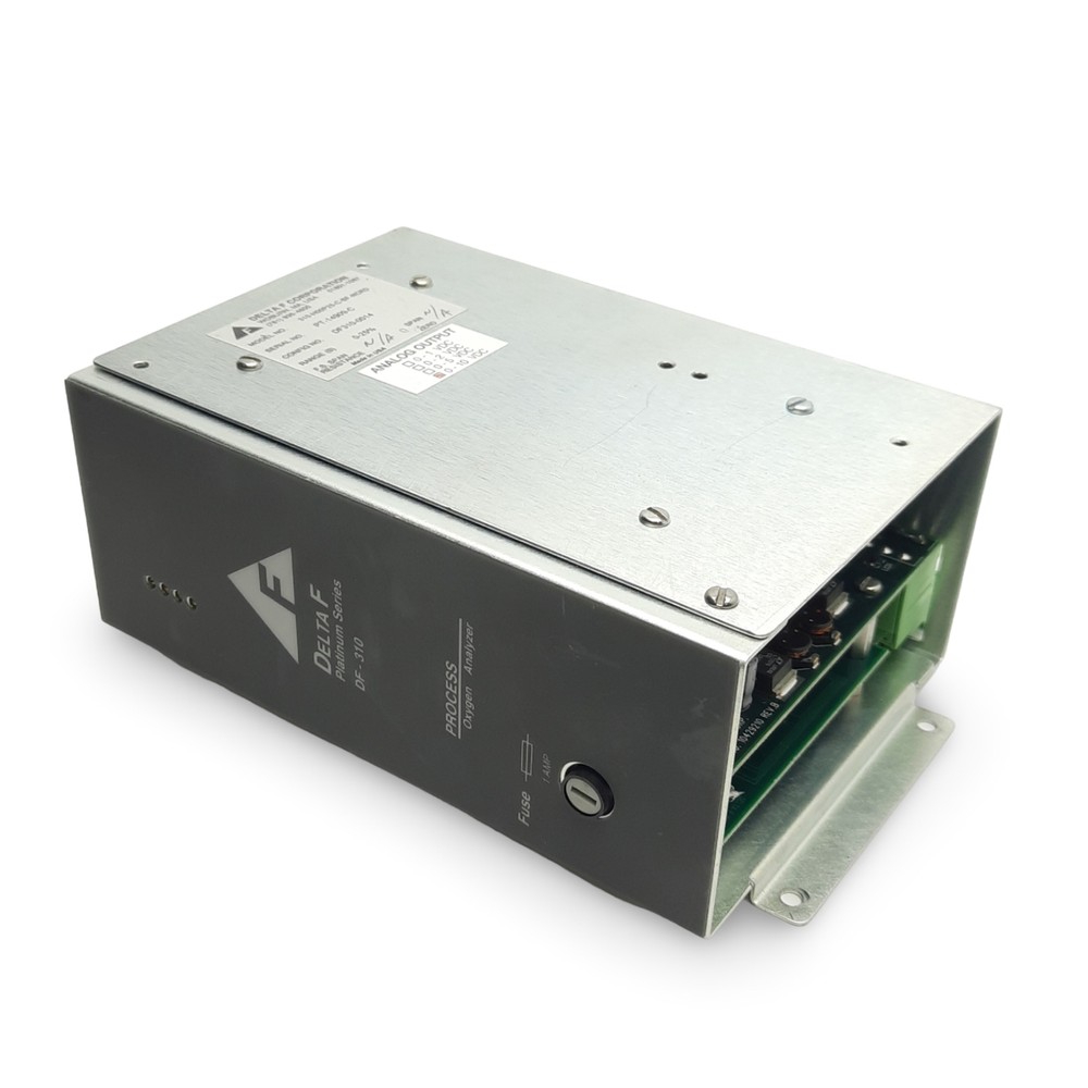 Delta F DF310-0014 Process Oxygen Analyzer, Range: 0-25%, Analog Output: 0-10VDC