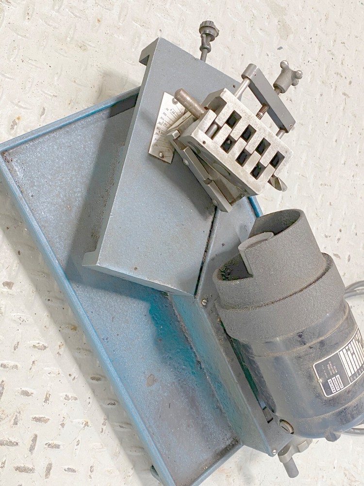 Vintage Drill Bit Pointer/Sharpener SDR #DG76M with 2 bit clamps