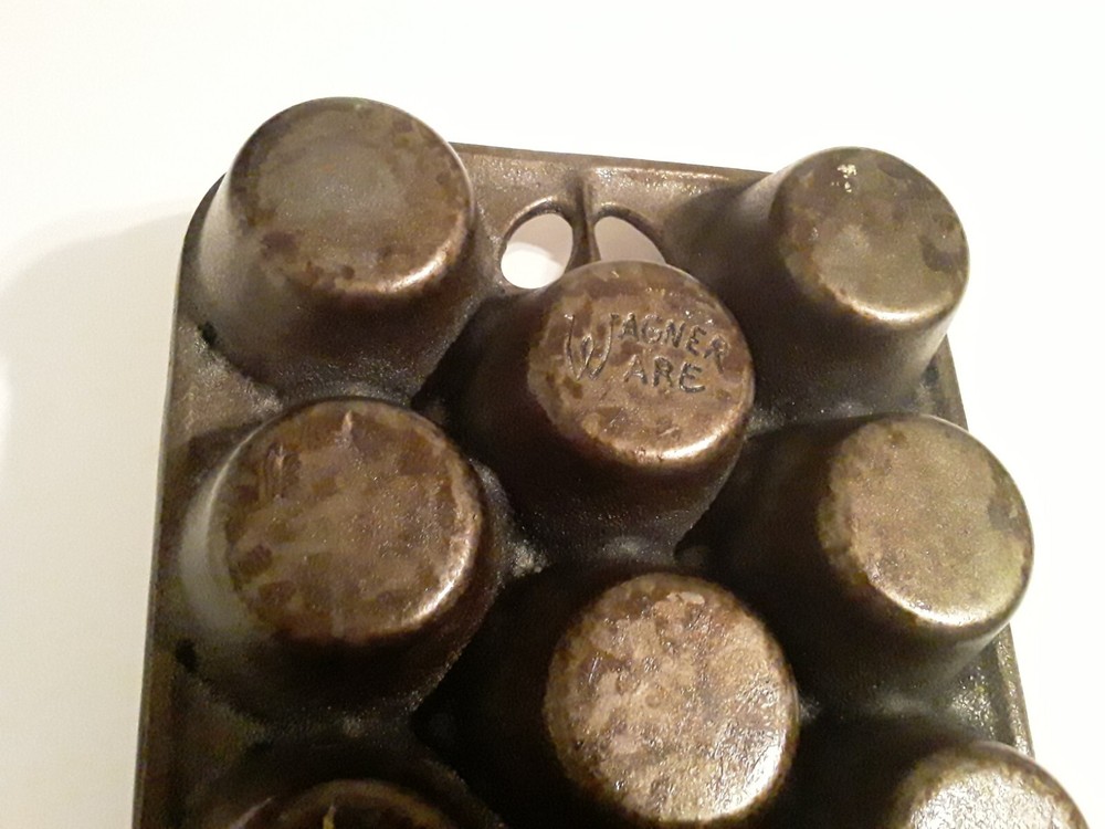 Vintage Wagner Ware Popover Pan No. 1323