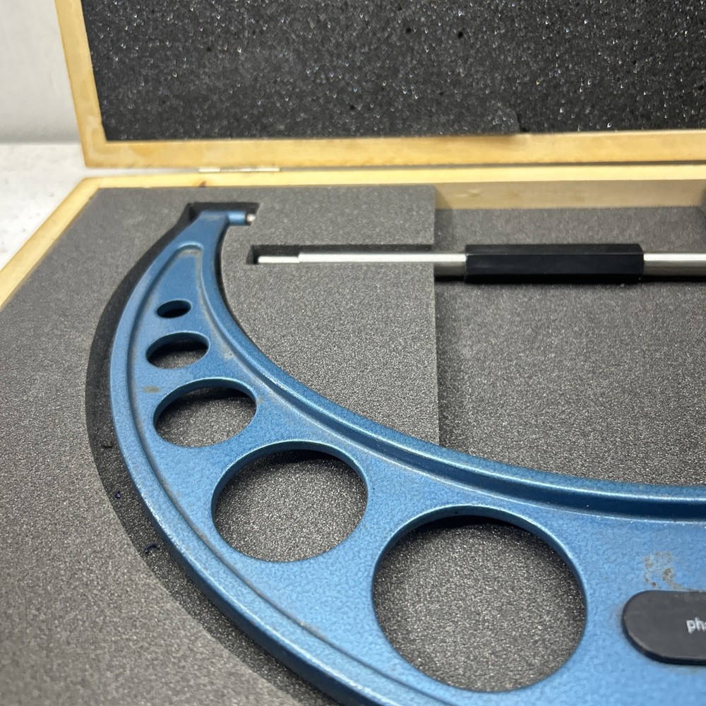 Phase II Outside Micrometer 10-11” Micrometer. With Case