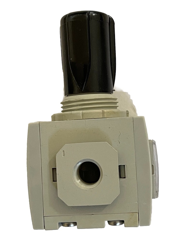 Air Pressure Regulator 1/4" NPT, Wilkerson