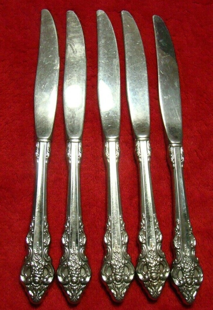 5 Oneida Community Cherbourg Stainless Dinner Knives