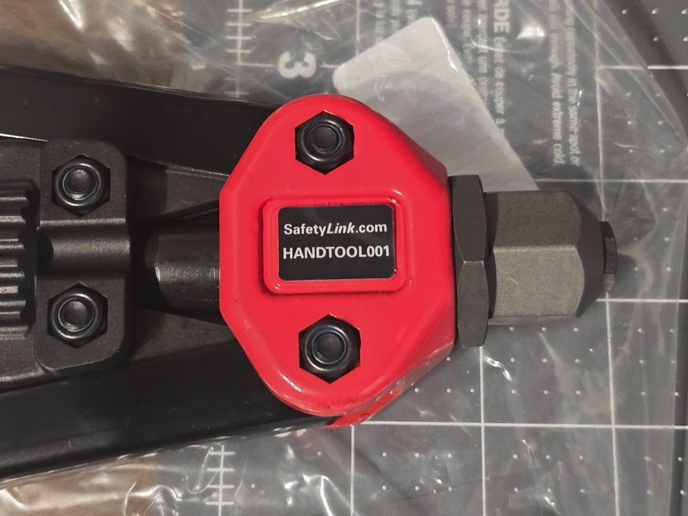 SafetyLink Tool - Compact Hand Rivet Tool HANDTOOL001