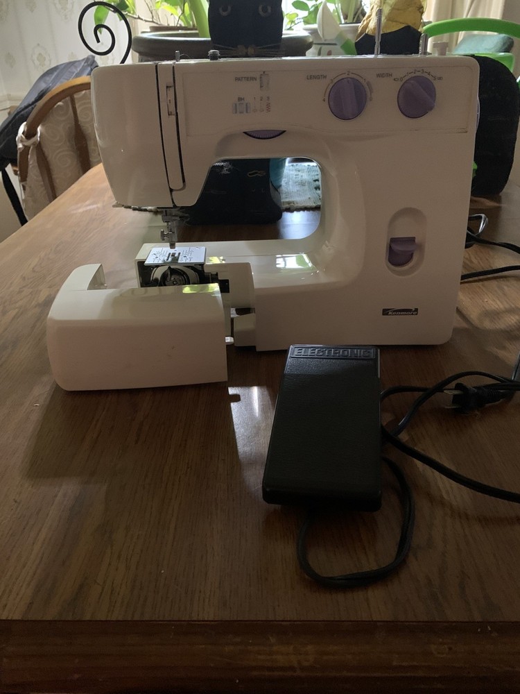 Kenmore Sewing Machine Model 385 ￼
