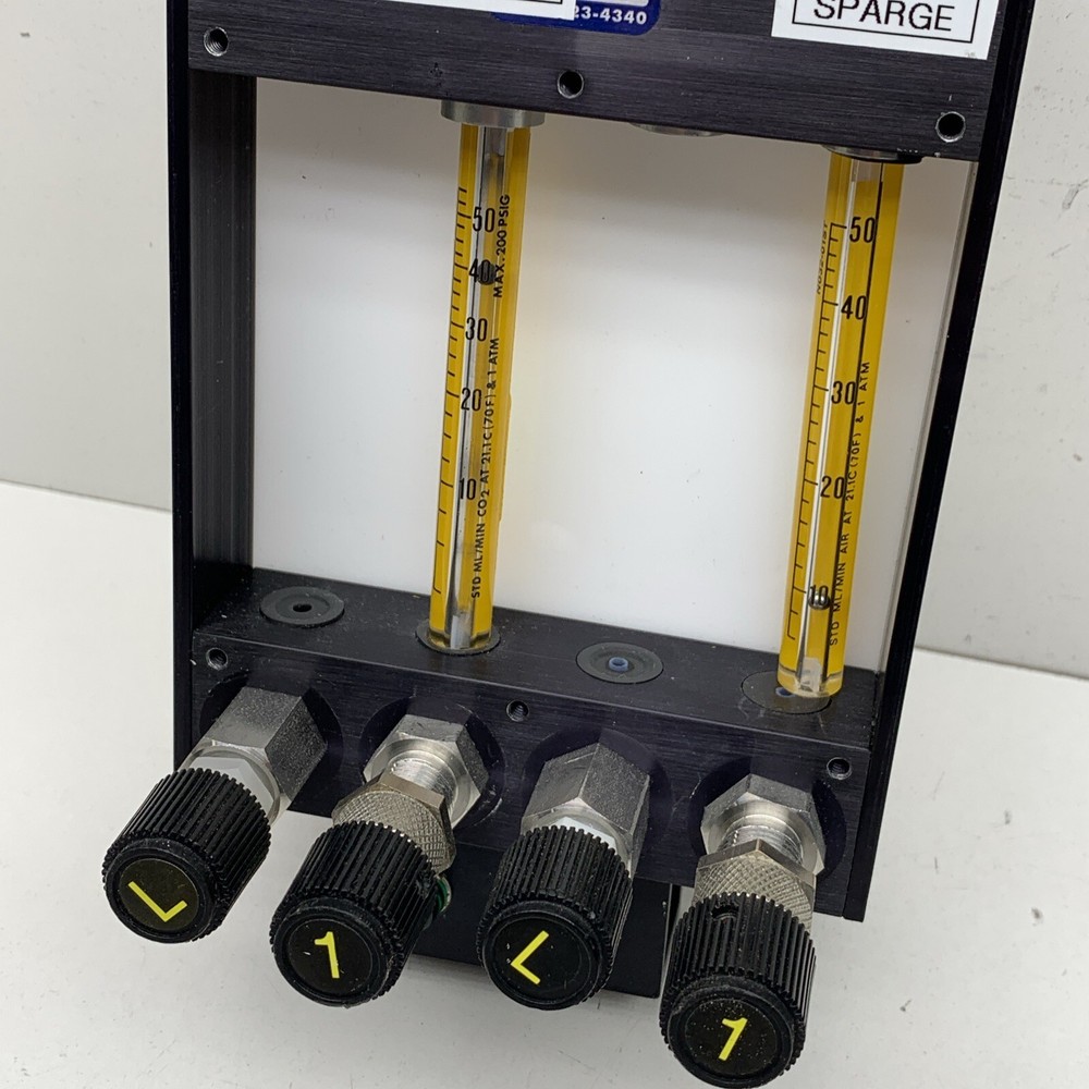Cole Palmer PMR4-010001 Variable Area Panel Rotameter Flow Meter w/ Two Tubes