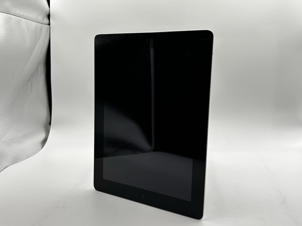 Apple iPad 2nd Generation, 16 GB, Unlocked.