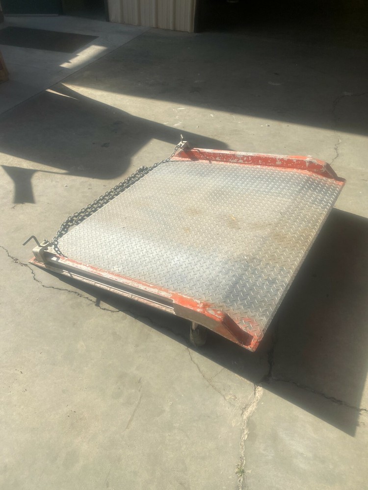 Aluminum Dock Board with Curb