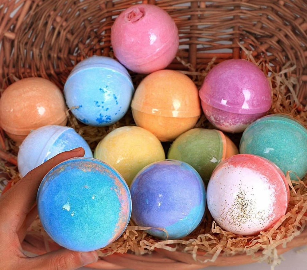 10 Large Assorted Organic Bath Bombs (4.5oz/per one)