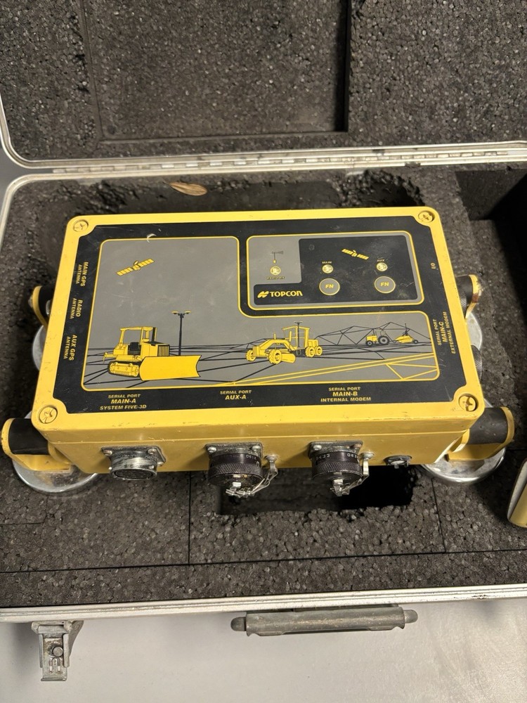 Topcon 9901 Machine Control Box & Pg-a3 Antenna