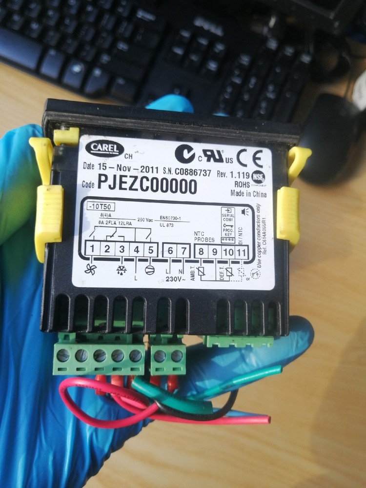 1 Pc USED CAREL PJEZC00000 Temperature Controller