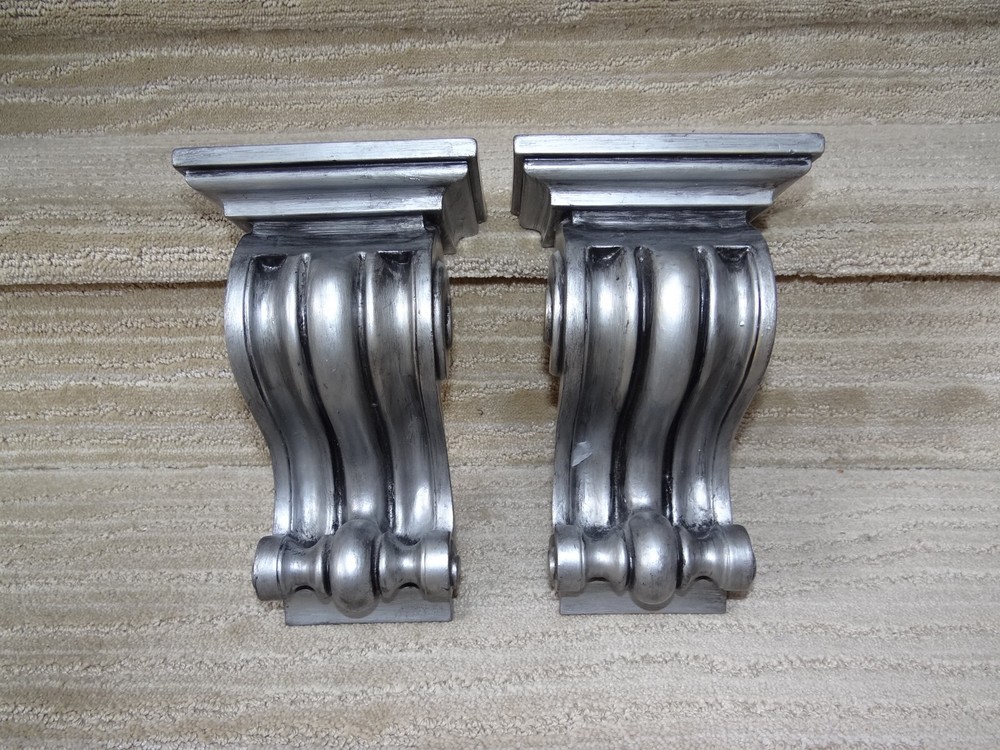 Pair of Vintage Corbels / Shelf Brackets - Scroll Design