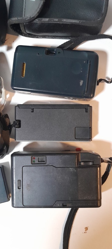 Lot of 6 Cameras-Untested