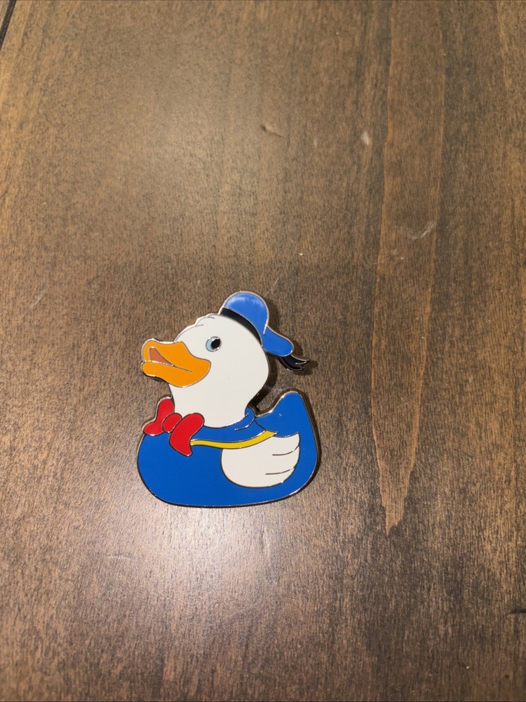 Disney Donald Duck Pin