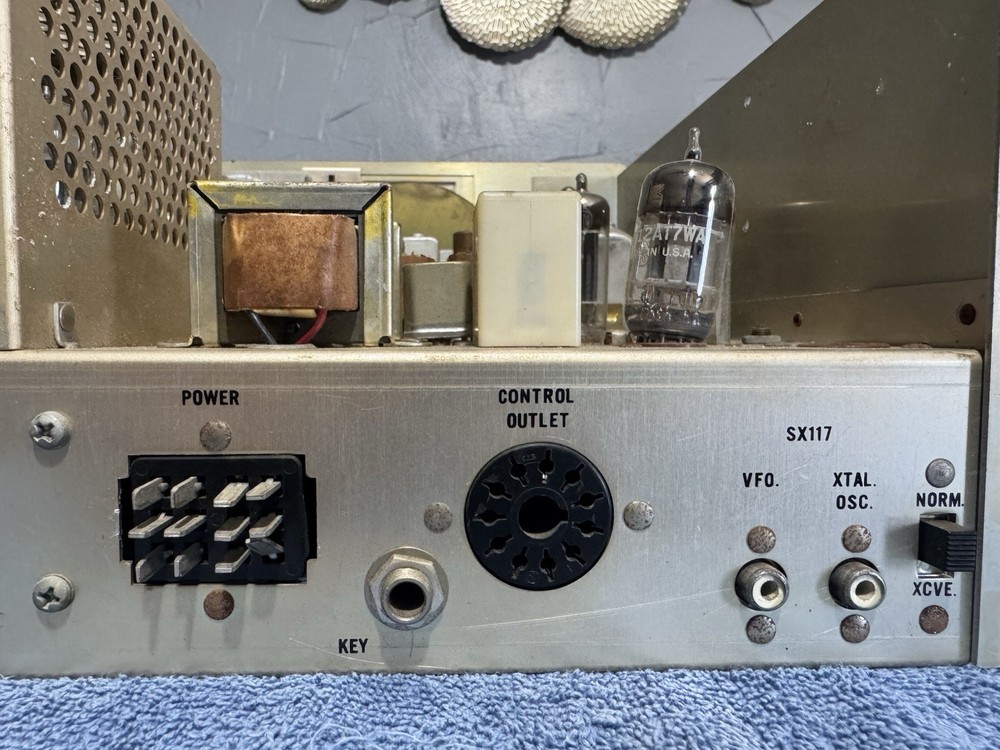 Hallicrafters HT-44 ( NO TESTED )