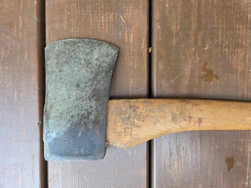 Plumb Single Bit Axe 27" handle, 3 3/4" Cutting Edge