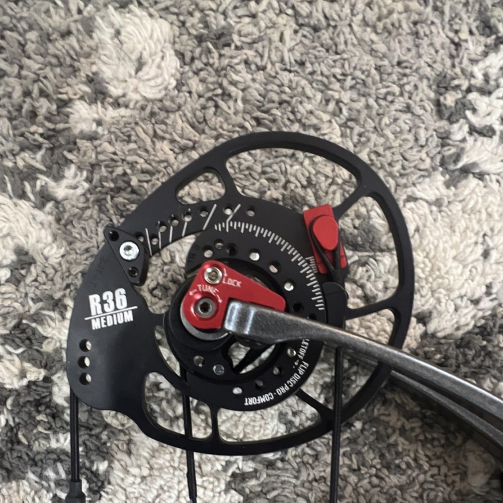 Bowtech R36 Medium Compound Bow Red Black Right Hand Target J18863