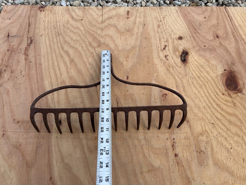 Rake Head Rusty Rustic no handle Original Vintage Primitive Metal