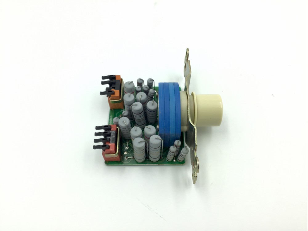 SpeakerCraft VCR60 Volume Control Unit (Almond) I102