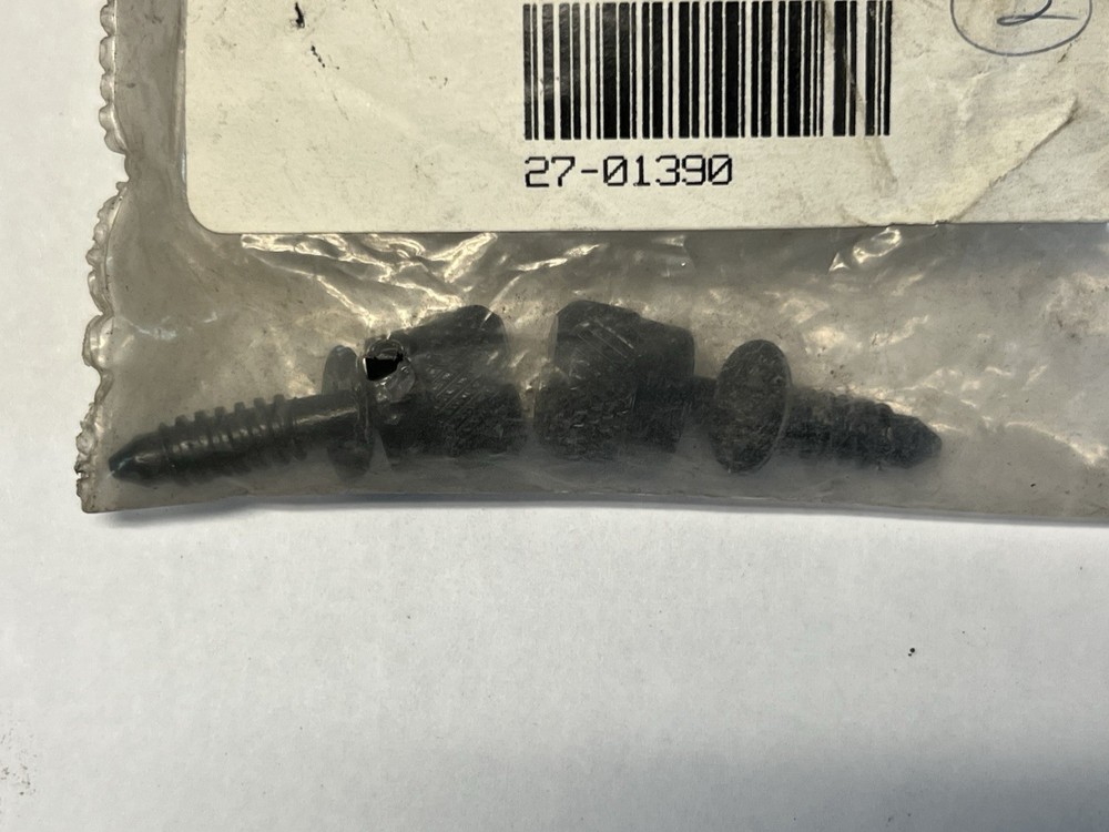 2-Pack Peterbilt Captive knurled panel Screws #27-01390