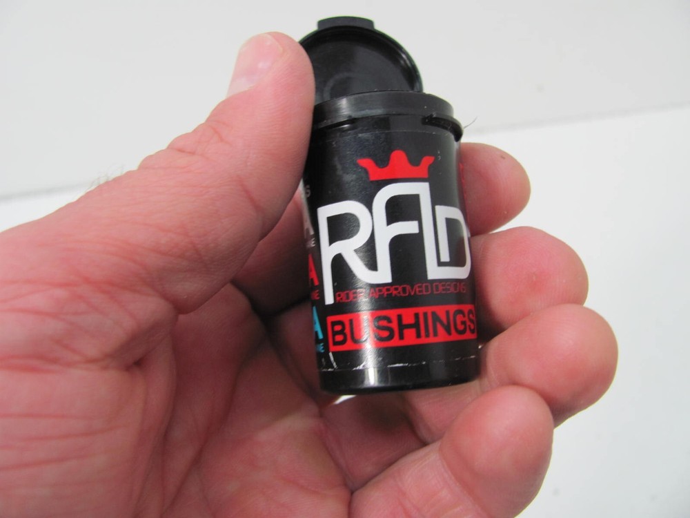 RAD LONGBOARD BARREL BUSHINGS 86A WHITE NO WASHERS