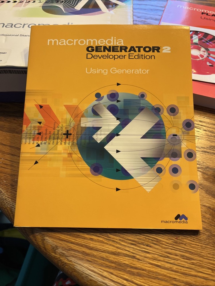 MACROMEDIA FLASH 5 for MAC - EDUCATION version, 3 books and install Cd, Box