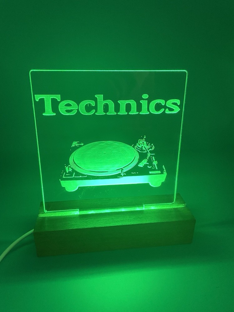 Technics SL-1200M3D Quartz Direct Drive Turntable LED Sign