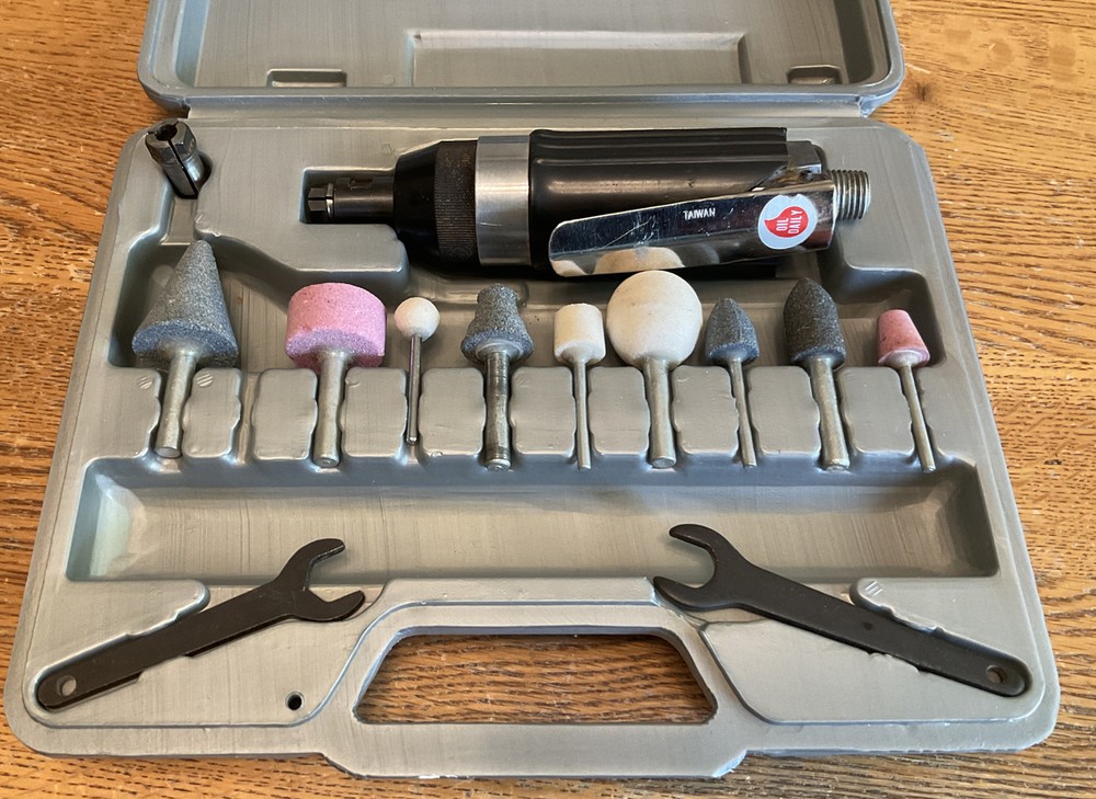 EUC Bestools Pneumatic Air Die Grinder Kit w/ Case