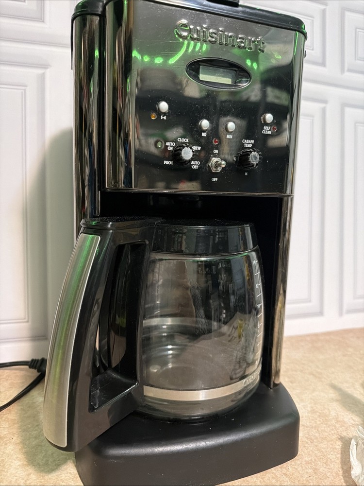 Cuisinart DCC-1200 12-Cup Programmable Coffee Maker - Works Great