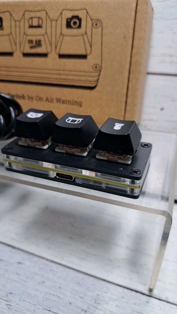 Mute Button USB Microphone, Cam Control Buttons, One-Touch, Mute Button with LED