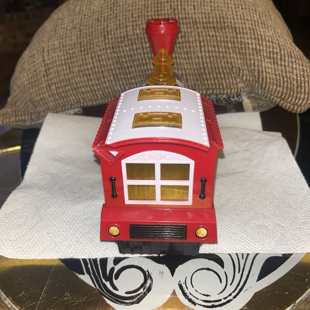 LTD Commodities TR4 Musical Sound & Lights Bump & Go Bubble Blowing Train