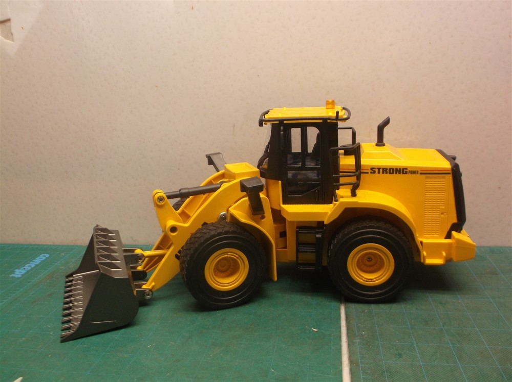 Huina 1552 RC Wheel Loader 1/16 untested No Remote, No Battery Untested