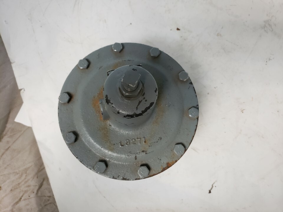 Fisher Controls Model: Type 95 L-38 Type 95 Valve Max Outlet: 30