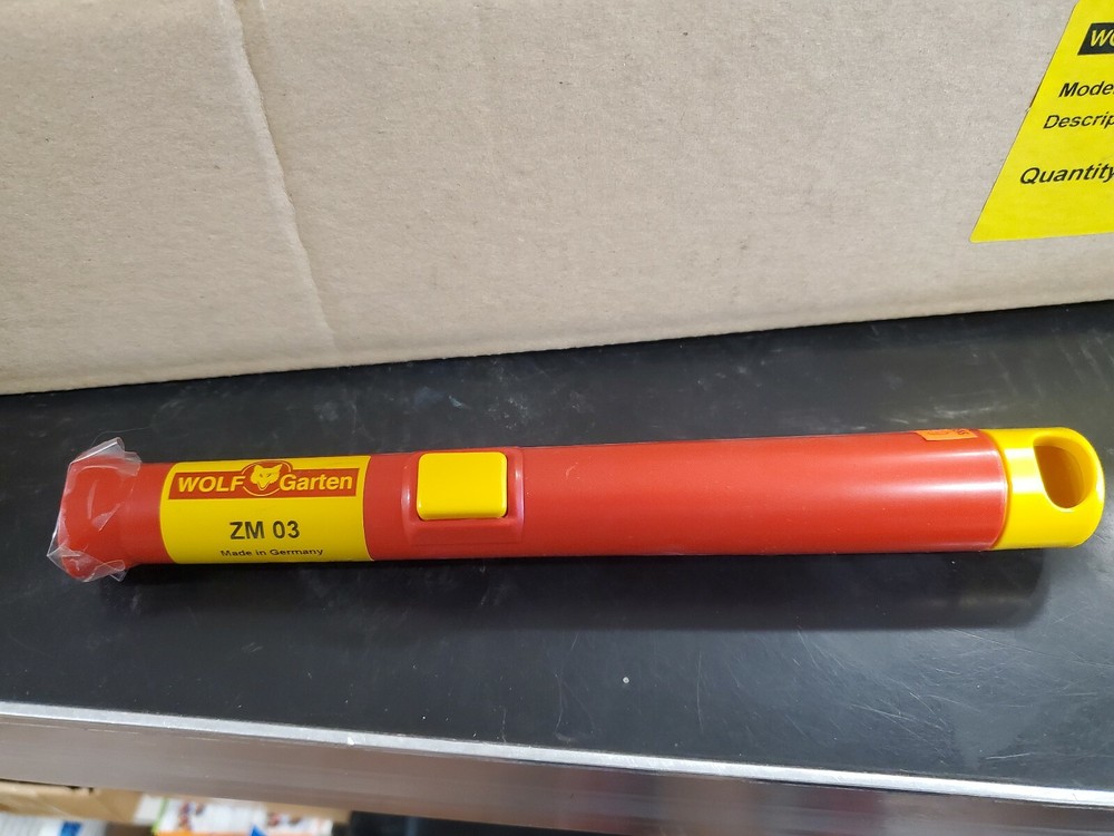 WOLF GARTEN ZM03 32CM MULTI-CHANGE SMALL HANDLE FOR WORKING IN CONFINED AREAS