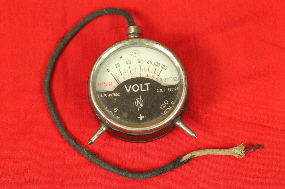 ORIGINAL WWII German Signallers, engineers Voltmeter