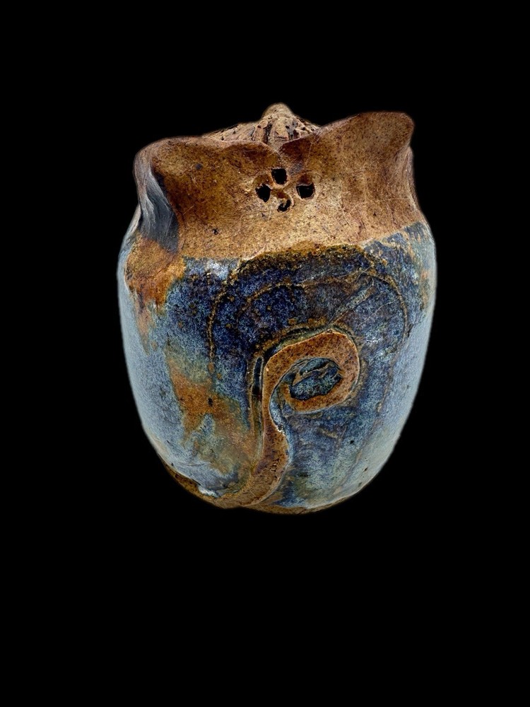 Signed Shaw Studio Pottery Cat Salt Shaker Art Display Piece Stoneware 3.5”