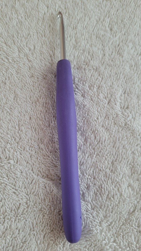 Preowned Emi Wooble Ergonomic Crochet Hook