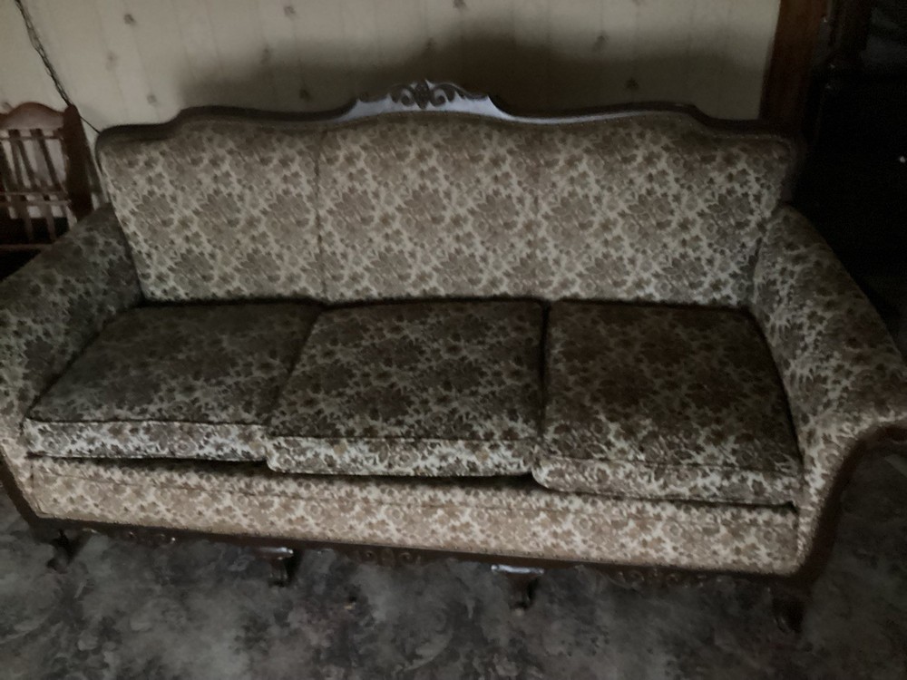 Antique Couch See Pics!!!