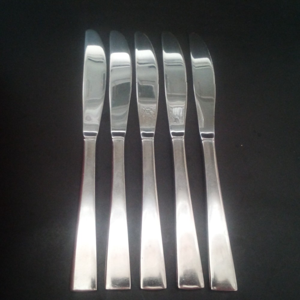 International Silver Sophisticate Stainless Flatware 5 Place Settings, 28 Pieces