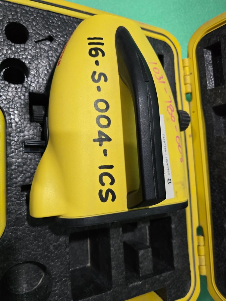 Leica Sprinter 100M Digital Level