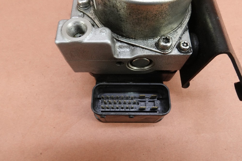2016-2017 Victory MAGNUM ABS Brake Pump Modulator Module