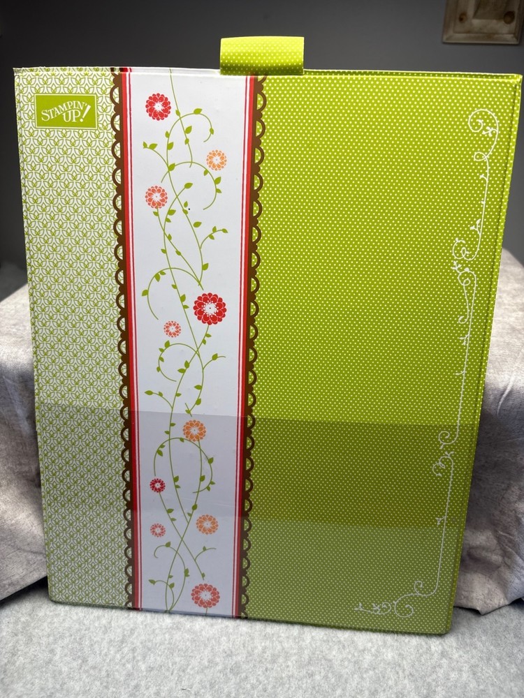 Stampin Up! Decorative Green & Floral Patterned Organization Folder