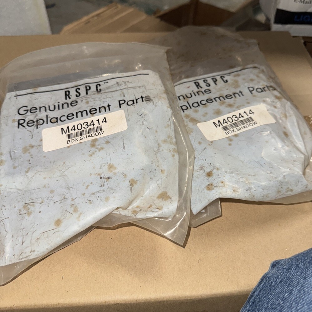 2 Speed Queen Shadow Box M403414