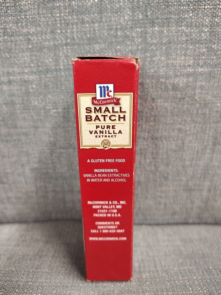 McCormick PURE VANILLA EXTRACT Small Batch W/ MADAGASCAR BOURBON VANILLA 2 OZ